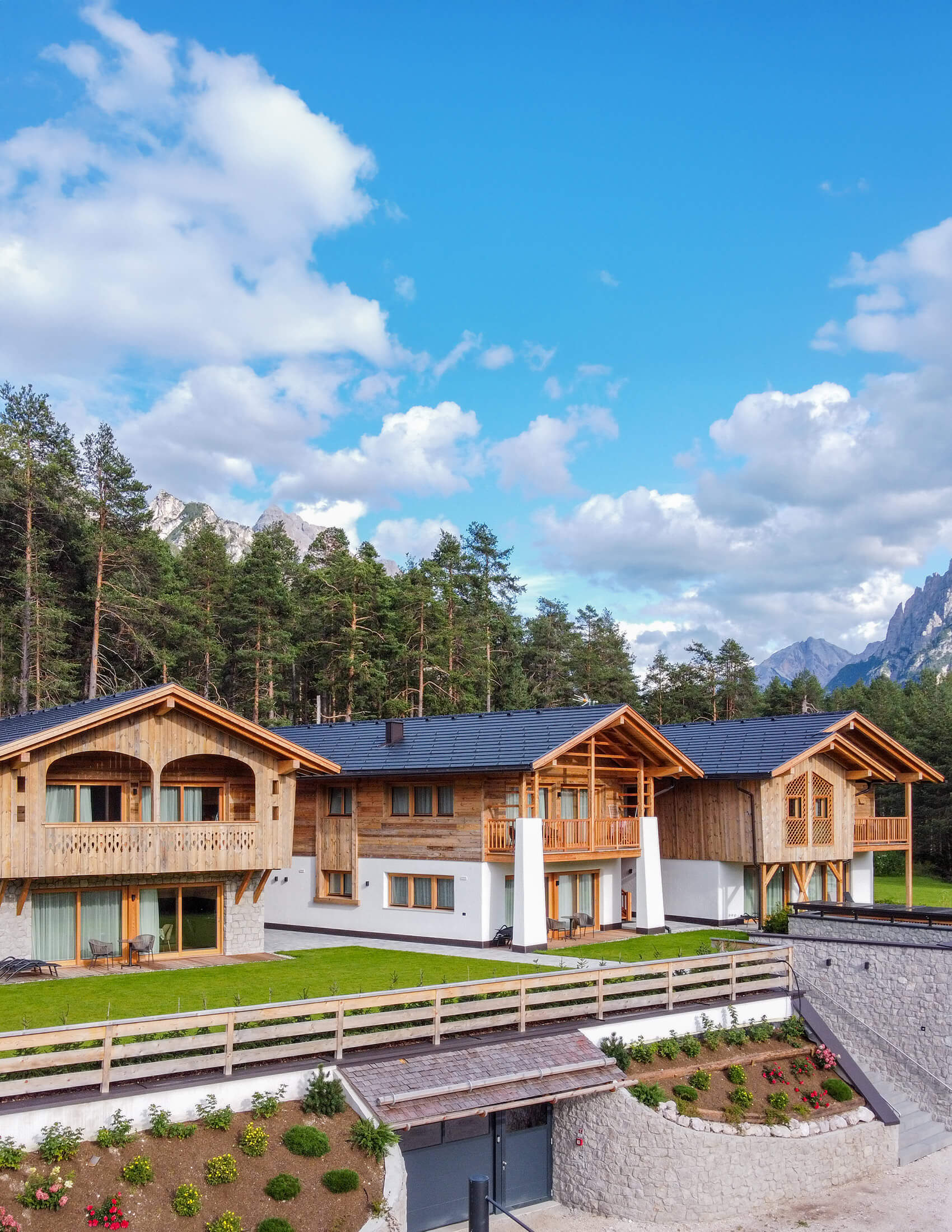 Sommer Ansicht der Chalets -Les Ciases