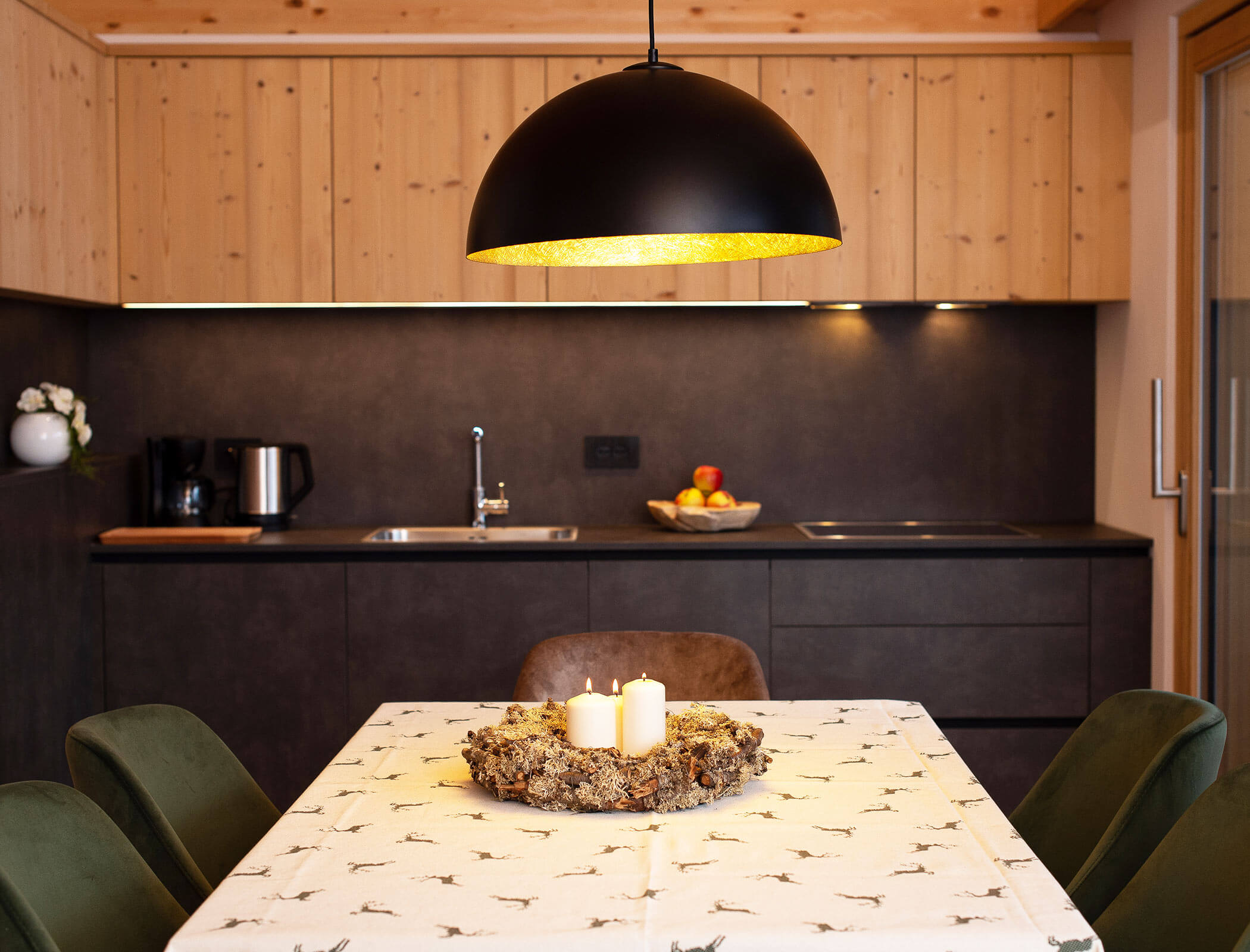 Apartment 2 - Esstisch