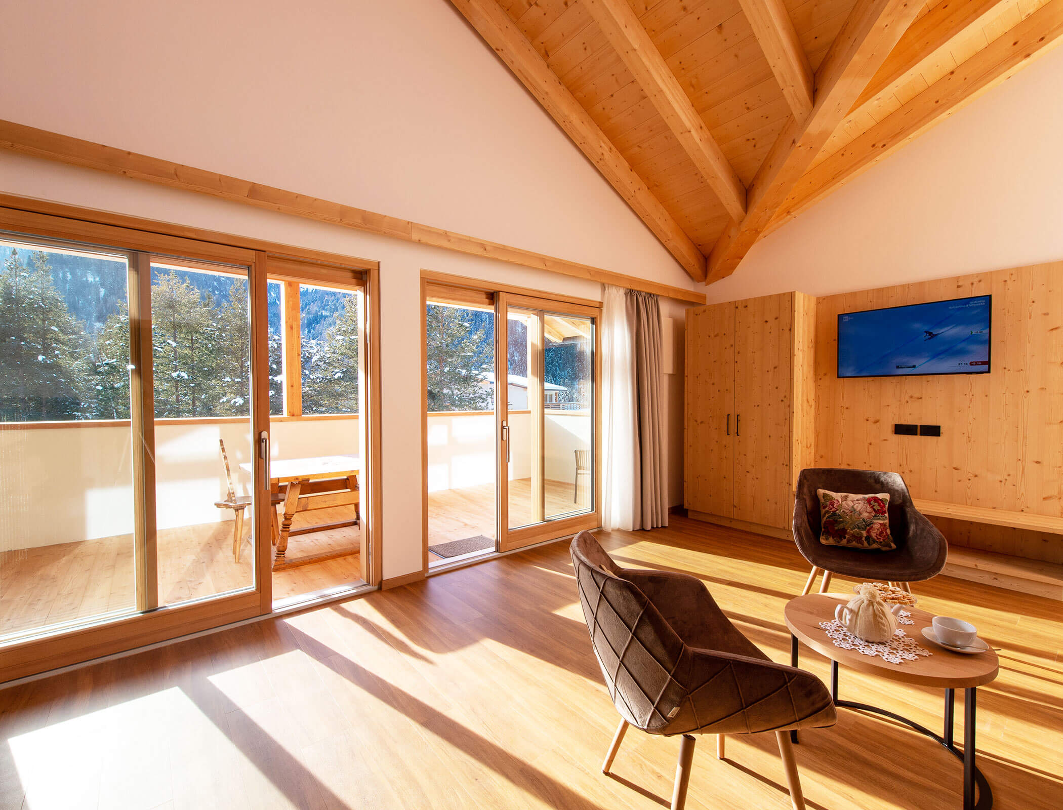 Apartment 5 - Wohnraum mit Terrasse